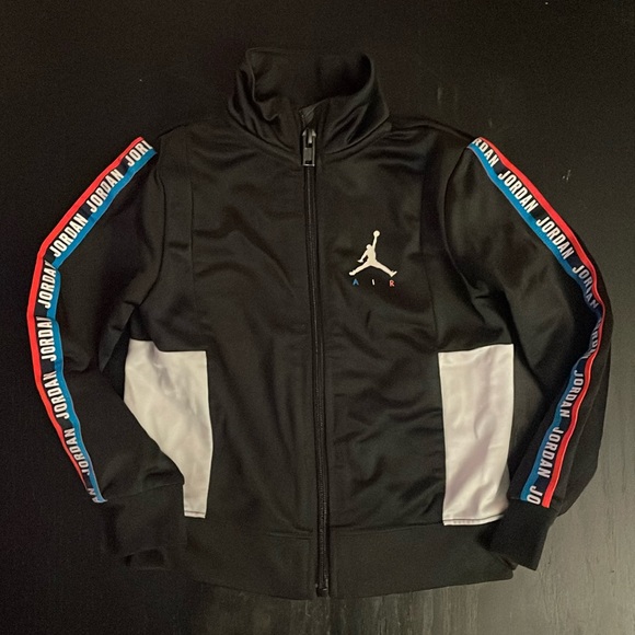 Jordan zip up sweater size 2T - Picture 1 of 4